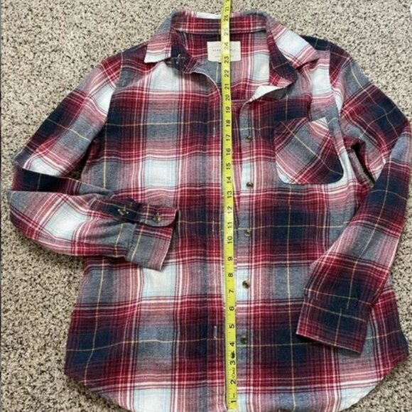 EUC Women's Aeropostale Flannel Shirt Size Small - Picture 2 of 2
